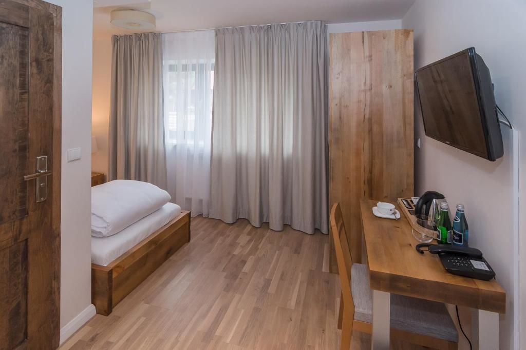 Отель Hotel Naturum Милич