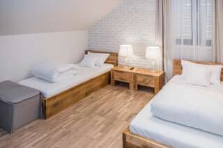 Отель Hotel Naturum Милич Стандартный двухместный номер с 2 отдельными кроватями-1